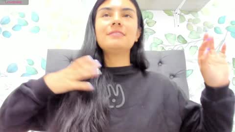 Atilana Diaz online show from January 11, 2025, 1:53 pm