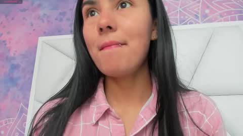 Atilana Diaz online show from September 10, 2025, 4:07 pm