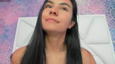 Atilana Diaz online show from September 17, 2025, 3:14 pm