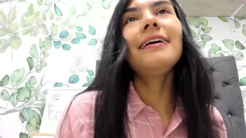 Atilana Diaz online show from September 26, 2025, 5:06 pm