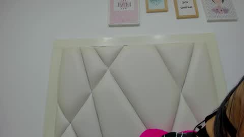 Atilana Diaz online show from February 16, 2026, 4:03 pm