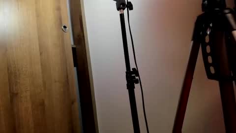 Andrea online show from February 26, 2025, 4:14 am