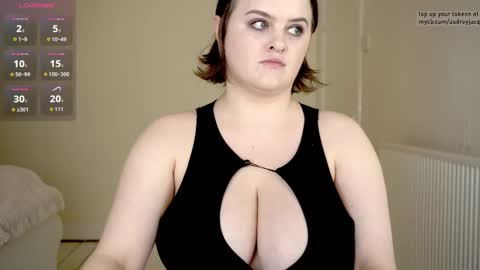 Audrey Jacq online show from November 8, 2025, 4:29 pm