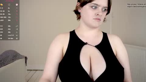 Snapshot of audreyjacq chatting on June 10, 2026, 4:50 pm Audrey Jacq online show from June 10, 2026, 4:50 pm