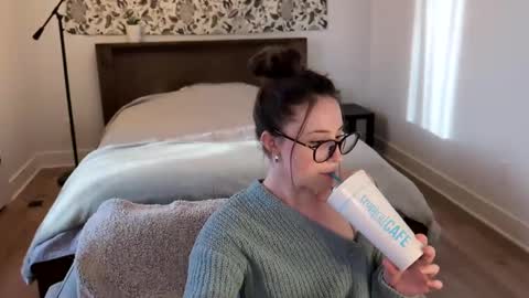 Miss Audrey online show from March 1, 2025, 11:04 pm