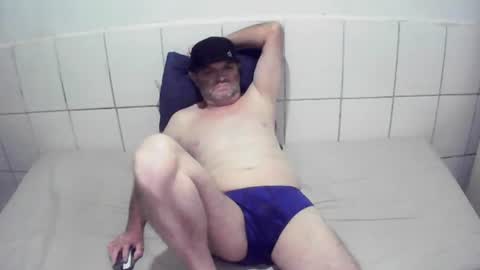 Snapshot of augustopierdona26 chatting on July 19, 2026, 11:19 pm cesar augusto online show from July 19, 2026, 11:19 pm