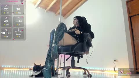 aura online show from March 12, 2025, 10:26 am