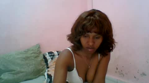 Snapshot of aurelia107 chatting on June 27, 2026, 8:14 pm aurelia107 online show from June 27, 2026, 8:14 pm