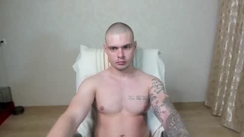 Snapshot of aurelius_x1 chatting on June 18, 2026, 7:18 pm Maks online show from June 18, 2026, 7:18 pm