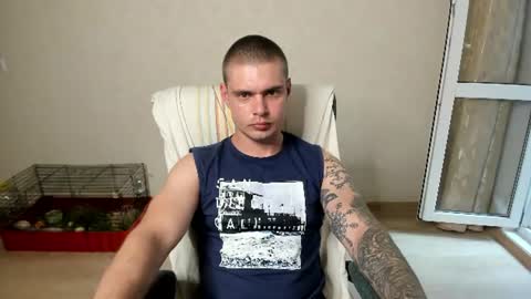 Snapshot of aurelius_x1 chatting on July 4, 2026, 4:02 pm Maks online show from July 4, 2026, 4:02 pm