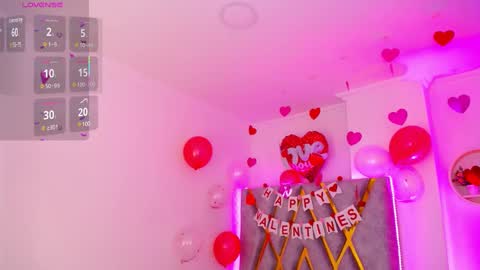 Aurora online show from February 15, 2025, 10:33 am