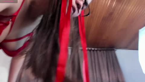 aurora_divine online show from December 18, 2024, 8:03 pm