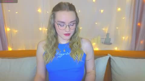 Kate online show from March 7, 2025, 7:16 pm