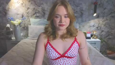 Kate online show from April 12, 2026, 3:22 am