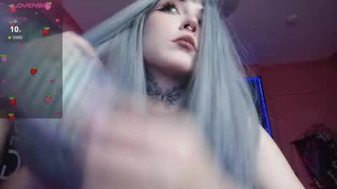 Serena online show from September 20, 2025, 8:59 am