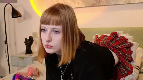 Serena online show from April 18, 2026, 8:29 am