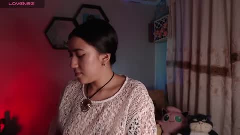 Snapshot of aurora_shy_ chatting on June 28, 2026, 5:35 am Aurora online show from June 28, 2026, 5:35 am