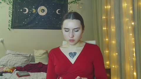 Aurora online show from January 8, 2025, 12:37 pm