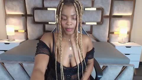 Ariana online show from November 25, 2025, 10:54 pm