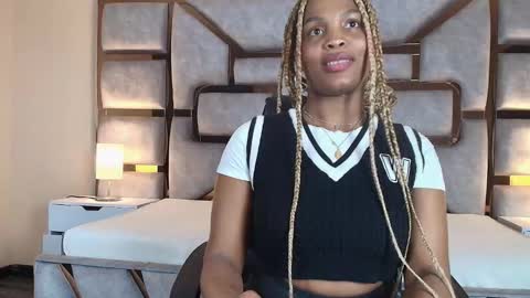 Ariana online show from November 27, 2025, 8:33 pm