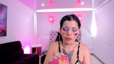 Aurora Diaz online show from September 24, 2025, 7:39 pm