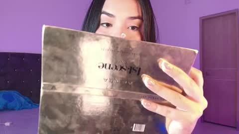 Aurora online show from February 1, 2026, 2:10 am