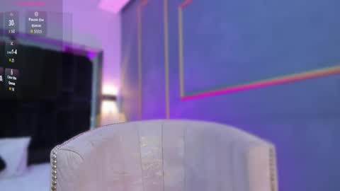 Aurora  online show from September 17, 2025, 8:54 pm