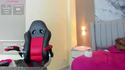 auroramartin2 online show from November 23, 2025, 12:54 am