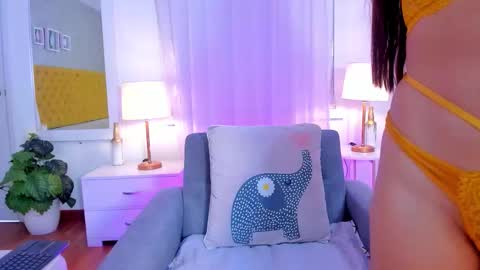 Aurora Miiller  online show from October 2, 2025, 9:22 pm