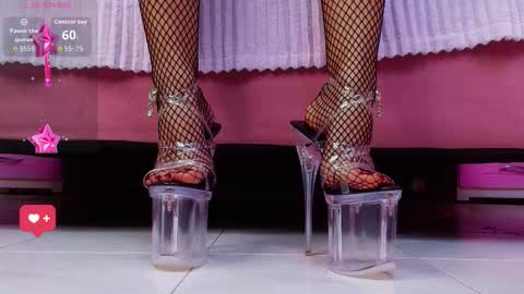 Snapshot of aurorasim chatting on October 28, 2025, 1:36 pm Aurora online show from October 28, 2025, 1:36 pm