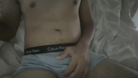 aussii183 online show from February 18, 2026, 3:02 am