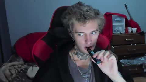 Austen online show from October 31, 2025, 3:57 pm