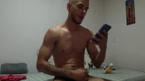 austin0613 online show from April 21, 2026, 4:08 am