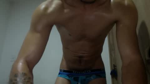 austin0613 online show from May 5, 2026, 2:19 am