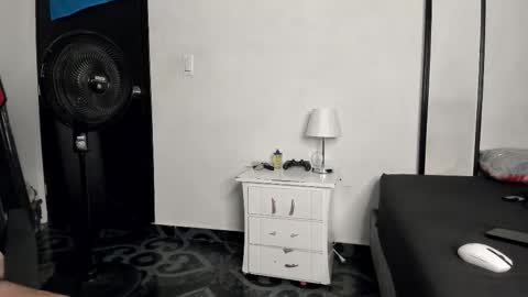 Austin online show from February 11, 2025, 9:14 pm