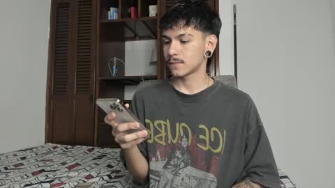 Austin online show from October 10, 2025, 1:32 pm