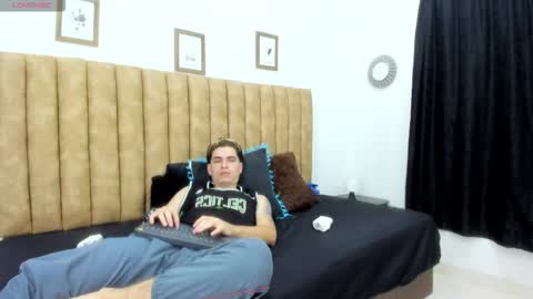 austinprrr online show from December 2, 2025, 1:28 pm