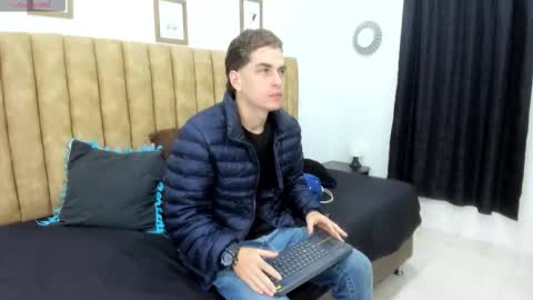 austinprrr online show from December 3, 2025, 1:20 pm