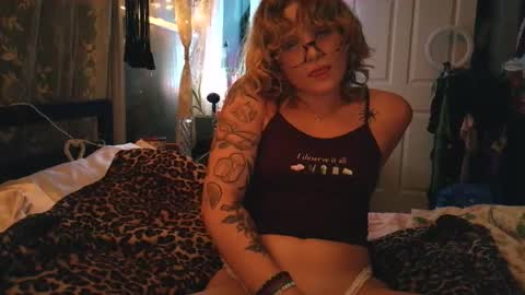 Autie 3 online show from April 22, 2026, 2:58 am