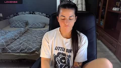 Ava online show from January 20, 2025, 10:51 am