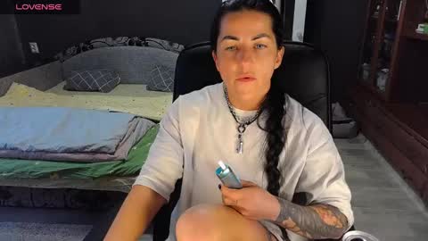 Ava online show from April 14, 2026, 2:12 pm