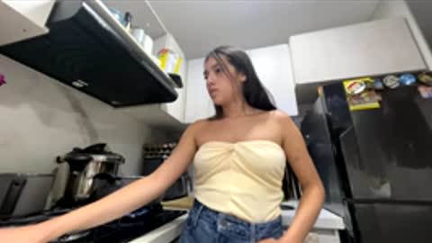              online show from April 27, 2026, 1:47 am