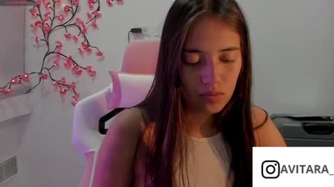 Snapshot of ava_broown chatting on June 17, 2026, 12:57 am online show from June 17, 2026, 12:57 am