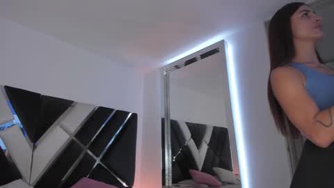 Ava Fontana online show from February 4, 2025, 8:17 pm