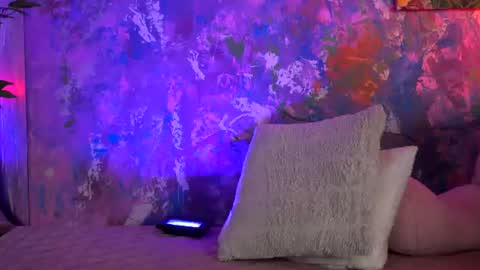 Ava online show from June 12, 2026, 8:08 pm