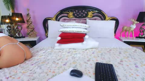 Pamela online show from November 24, 2025, 5:29 am