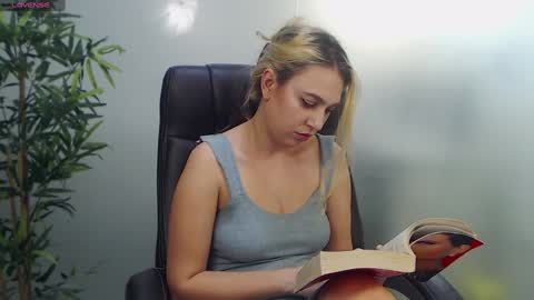    online show from January 31, 2025, 10:20 am