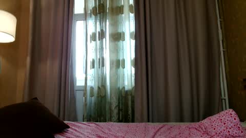 avaobierne online show from May 16, 2026, 10:36 am