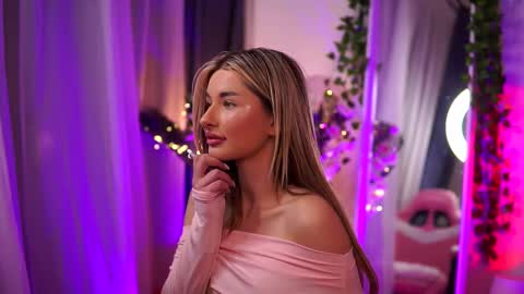 Carina online show from February 16, 2025, 2:42 am