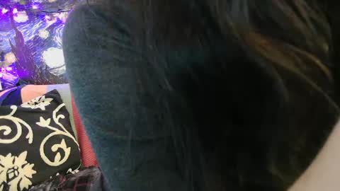 raven blue online show from November 20, 2025, 5:51 am